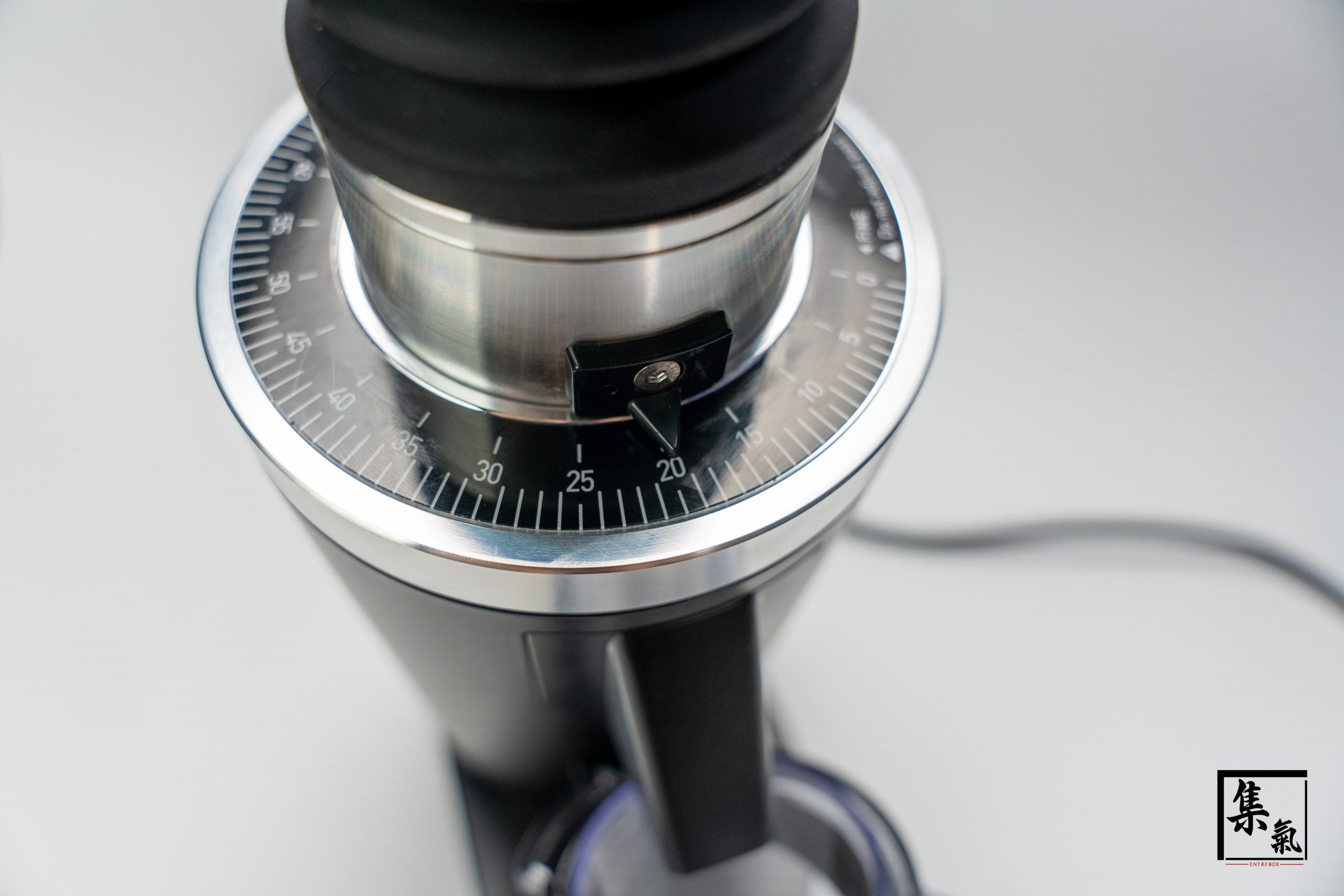 Kávomlýnek DF54 220V