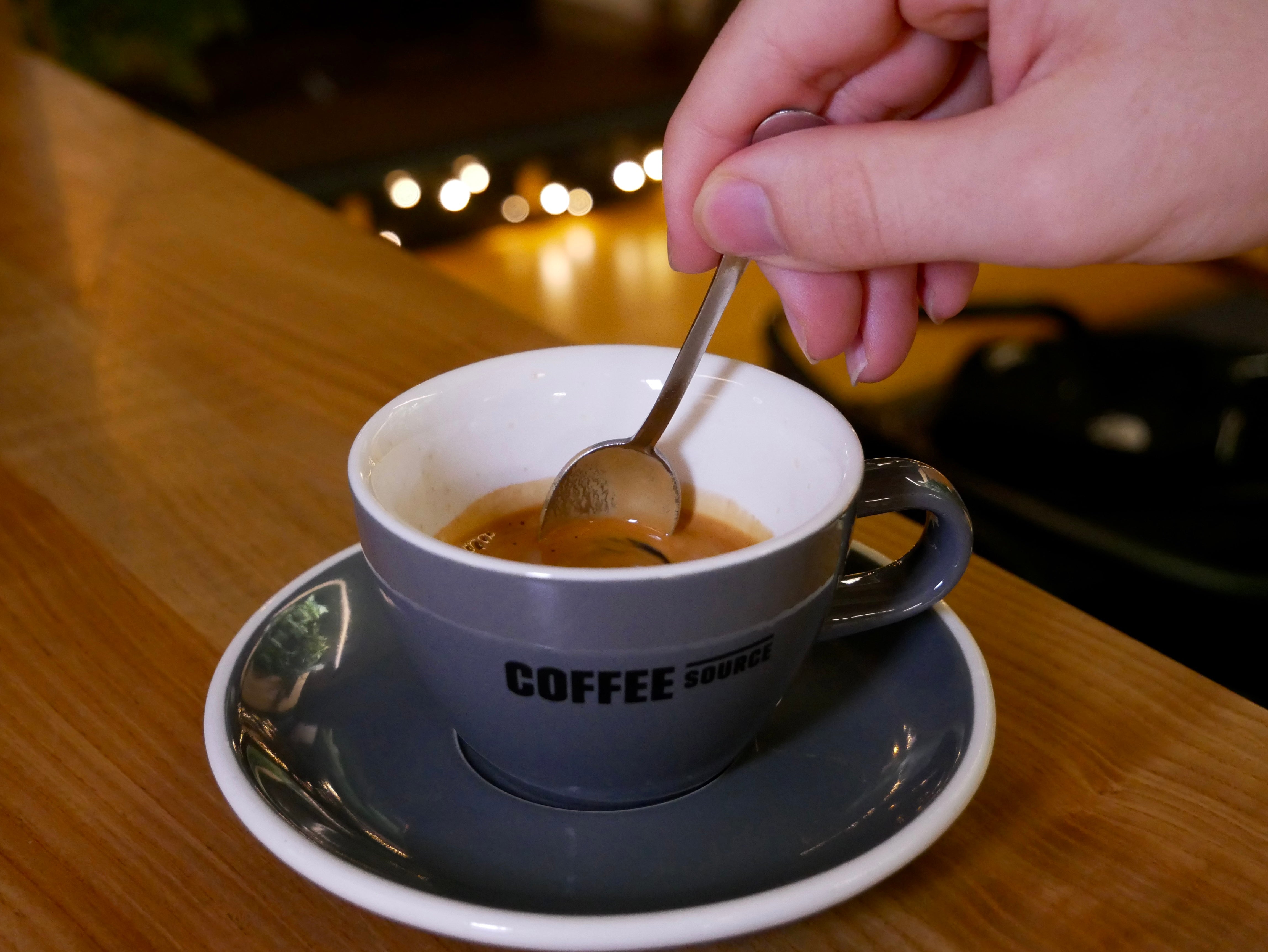 Míchat nebo nemíchat espresso?