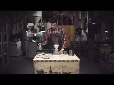 Hario - V60 Craft Kávovar - dripper + servírovací + filtry